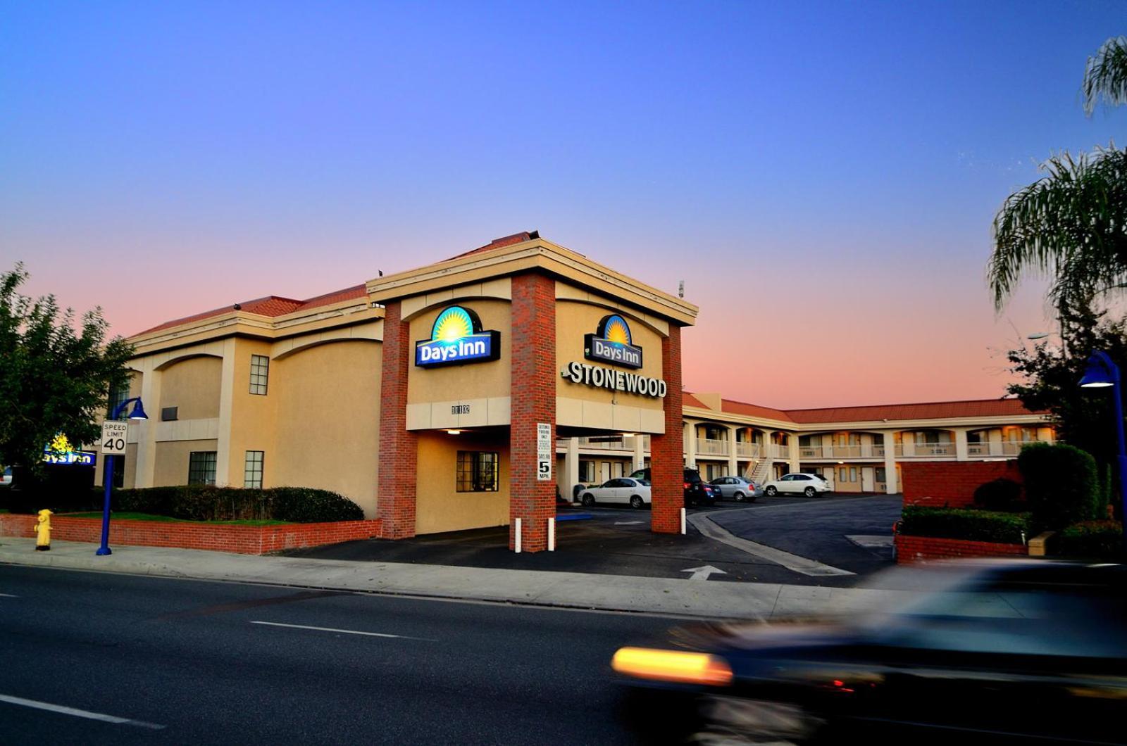 Days Inn By Wyndham Downey Zewnętrze zdjęcie